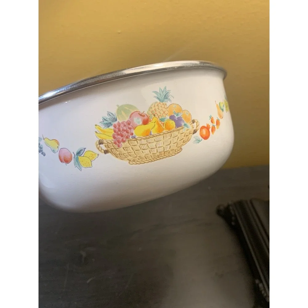 Kobe Kitchen Mixing Bowl Enamelware Fruit Basket Print Vintage 6 1/4